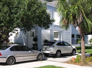 982 Governors Rd, Mount Pleasant, SC 29464