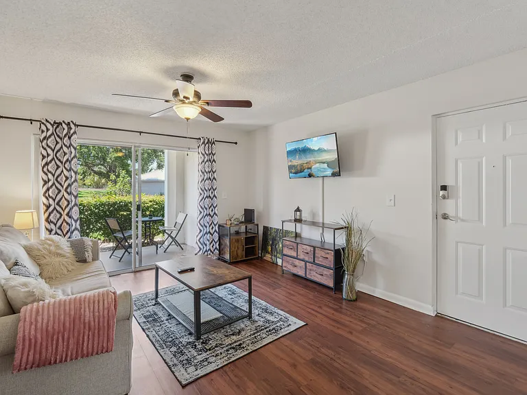 Coquina Cove Apartments — Photo 54