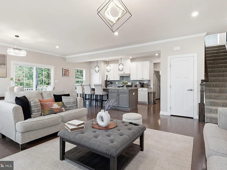 9202 Wood Creek Cir — Photo 11