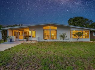 3876 Prudence Dr, Sarasota, FL 34235