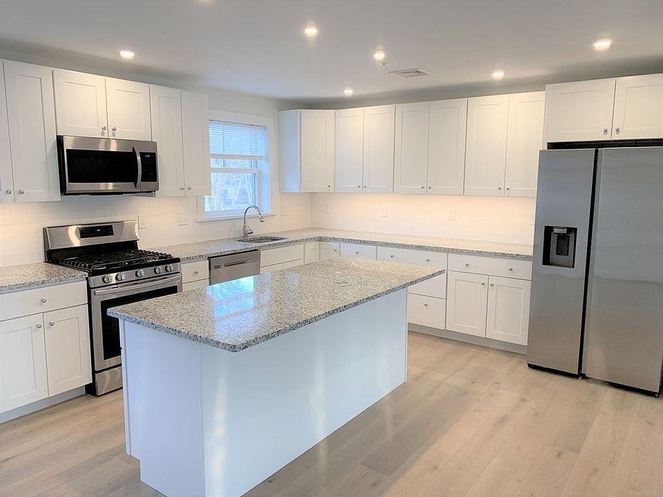1st image of 1 Broadway Ave APT 5