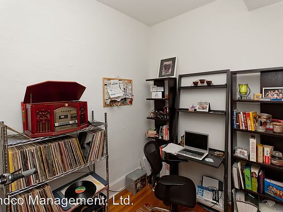 3rd image of 1818 N Paulina St #1R