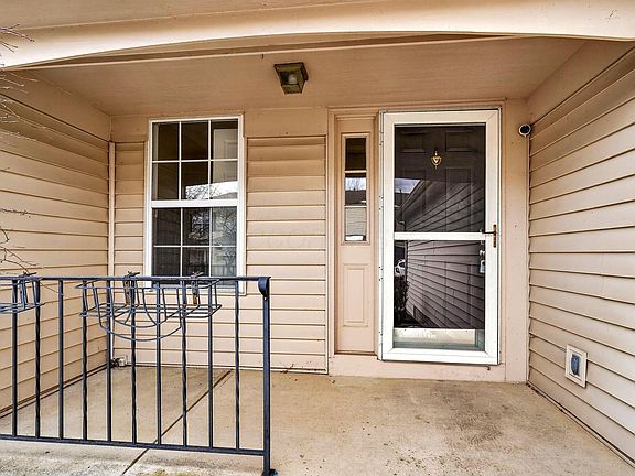5th image of 2389 Winona Dr #86C