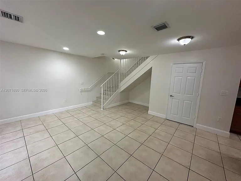 228 NW 14th Ave #0 — Photo 10