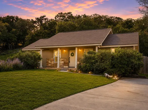 1427 Bonnyview Dr, Canyon Lake, TX 78133