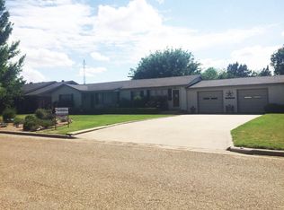 106 Moore Ave, Kress, TX 79052