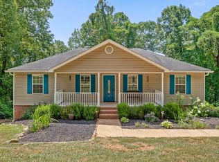 71 Georgia Ter, Rossville, GA 30741