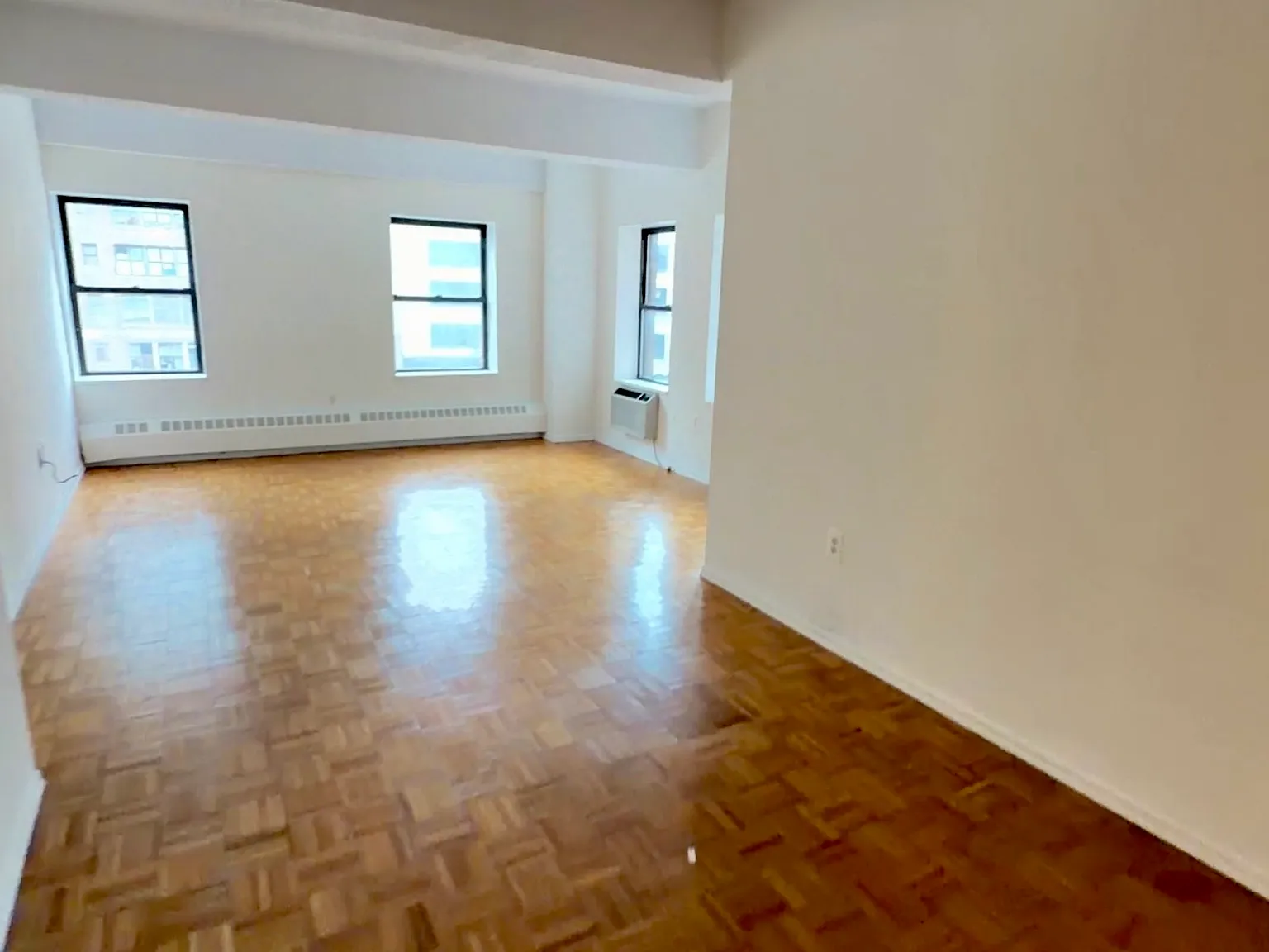 360 West 34th Street — Photo 2