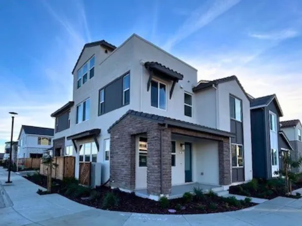 334 Sagebrush Dr, Napa, CA 94558