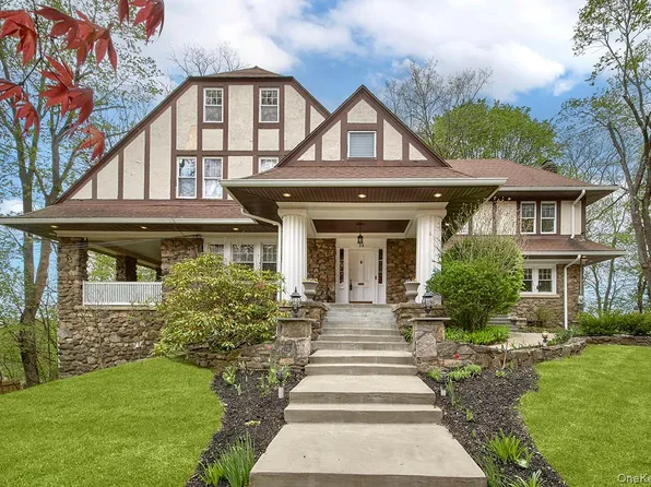 13 Chadwick Road, White Plains, NY 10604