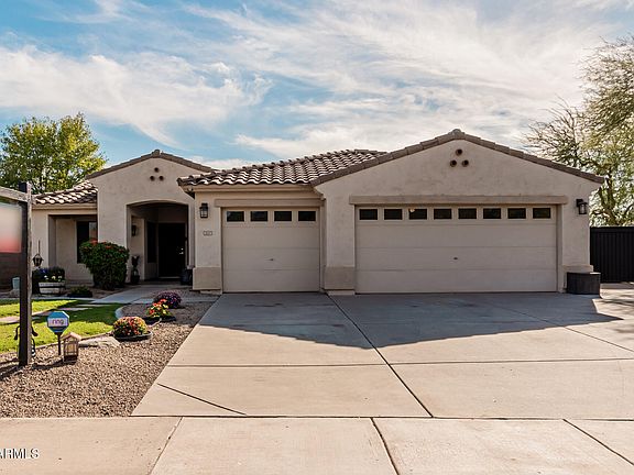 2nd image of 2537 E CARLA VISTA Drive