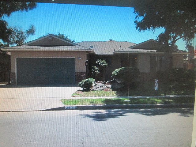 1st image of 2521 W Sussex Way