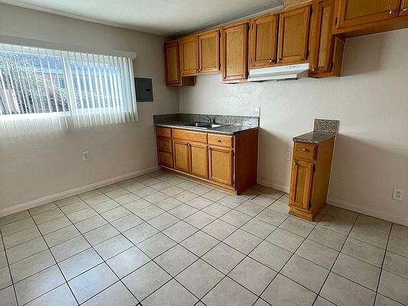 2nd image of 4701 Live Oak St APT 2