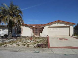 9914 Woodstock Ln, Port Richey, FL 34668