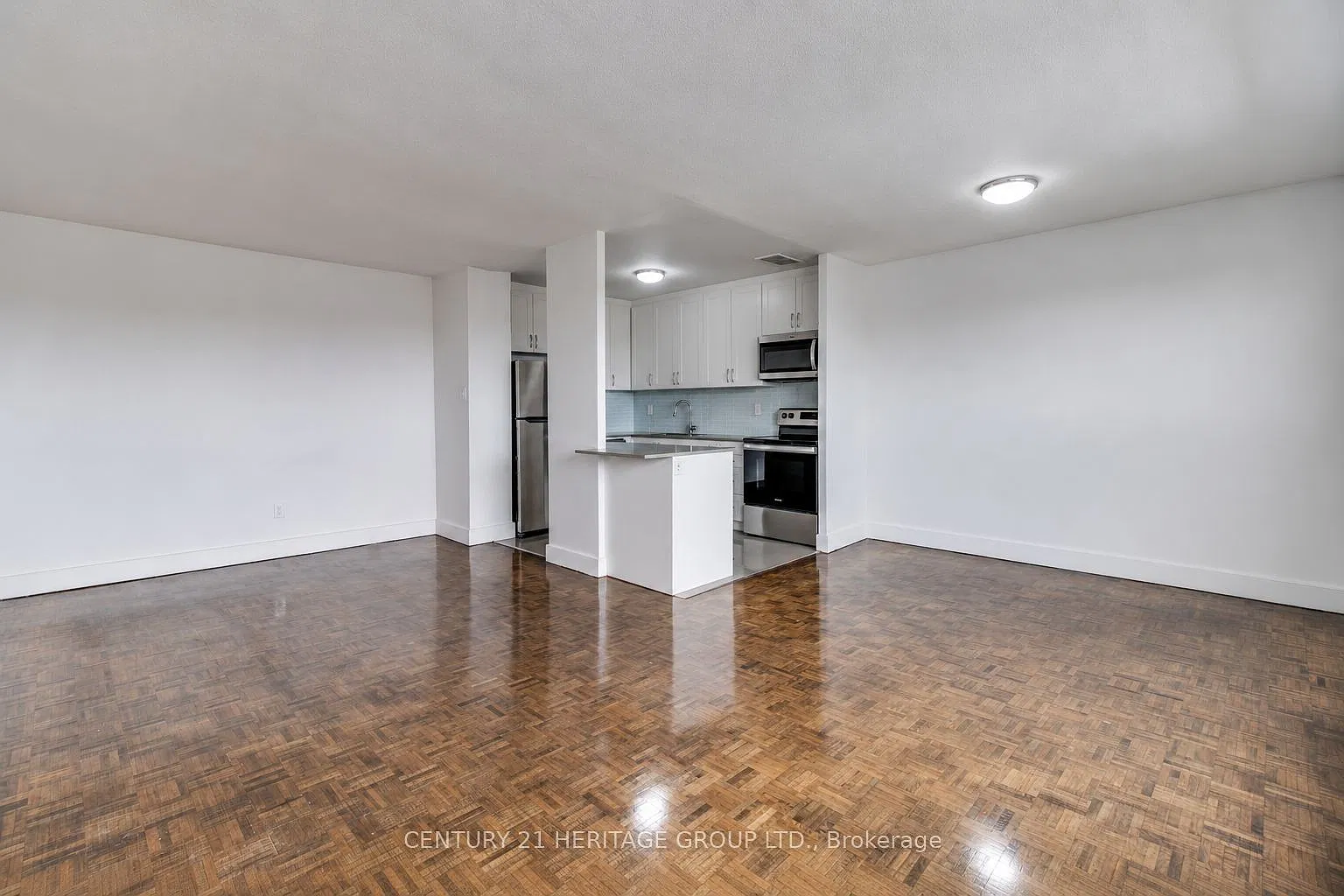 2 bed, $2,349 — Photo 1