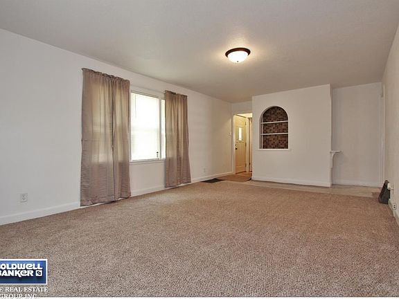 Living Room w Updated Carpet