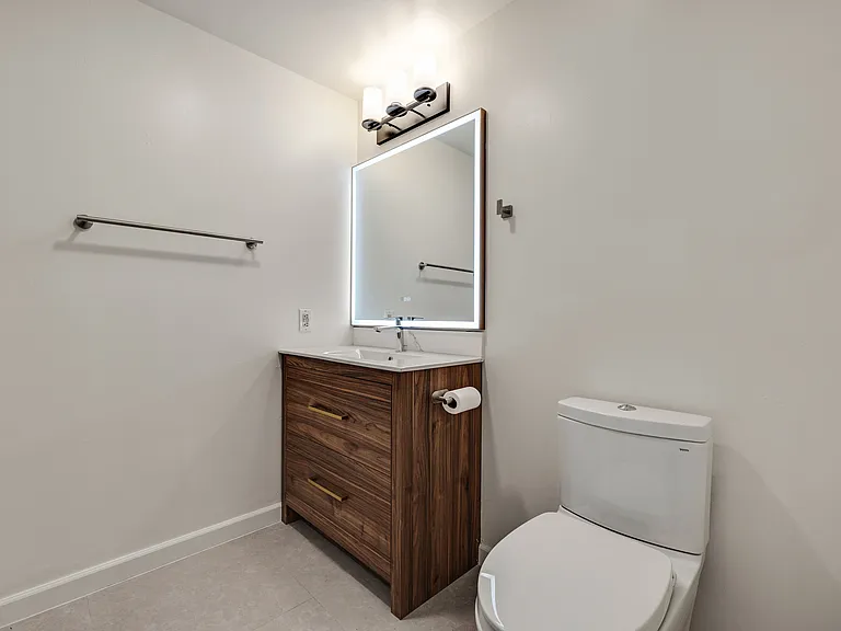 318 Allison St — Photo 22