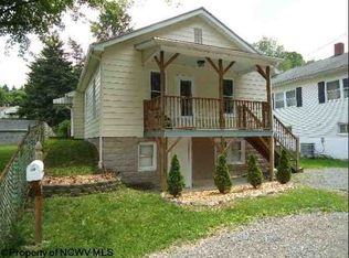 75 Harrison St, Westover, WV 26501