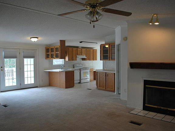 5th image of 125 Elk Creek Ln