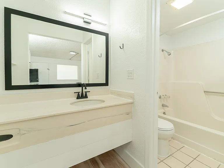 4120 Williams Ave #A — Photo 6