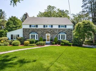 29 Crawford Rd, Harrison, NY 10528