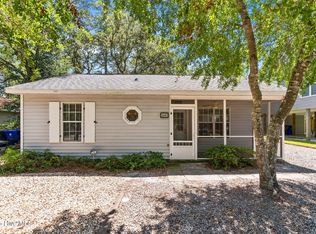 214 NE 59th St, Oak Island, NC 28465