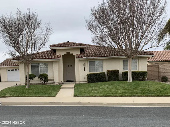 1711 Mammoth Dr, Santa Maria, CA 93454