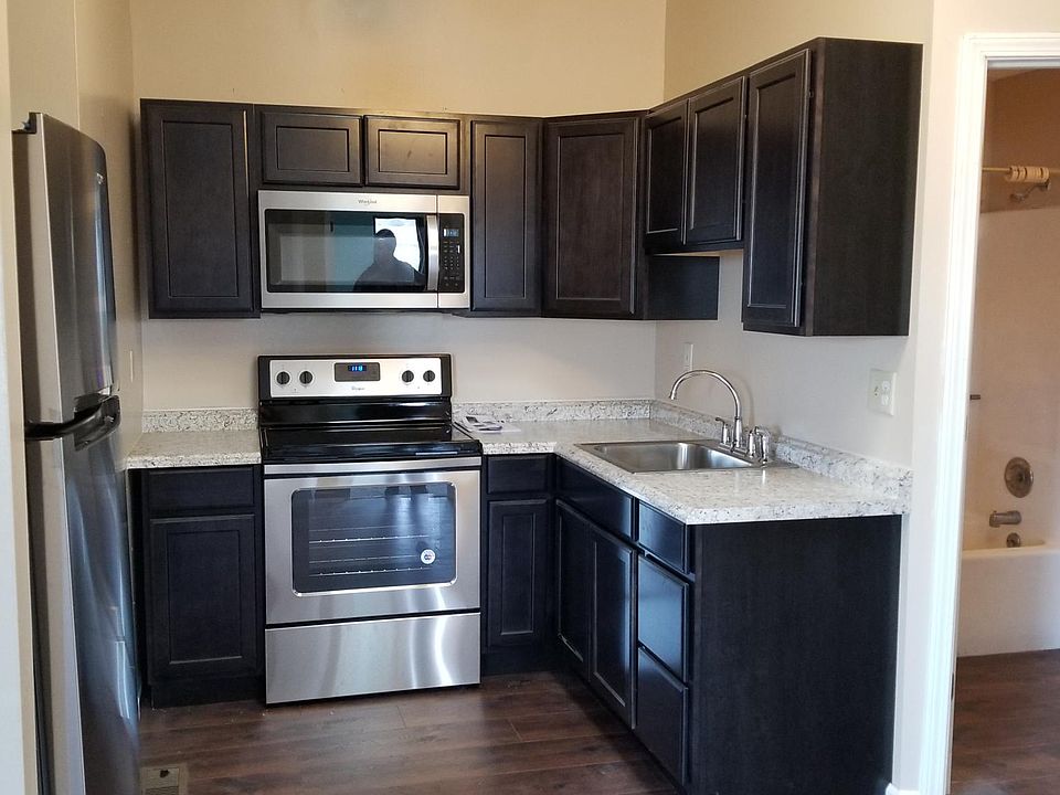 2nd image of 4775 Caprice Dr #31