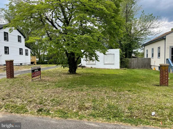 51 Burke Ave, Woodbury, NJ 08096