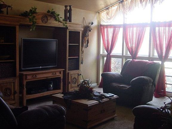 2nd image of 3007 Sentinel Dr