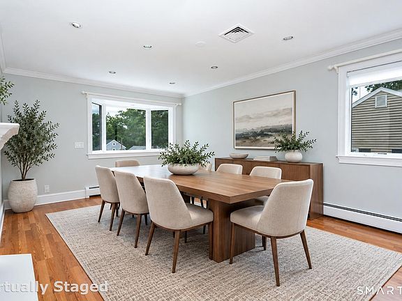 4th image of 42 Woodledge Road