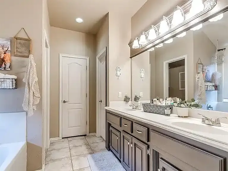 12916 Red Hawk Ln — Photo 20