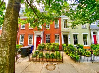 325 C St SE #4, Washington, DC 20003