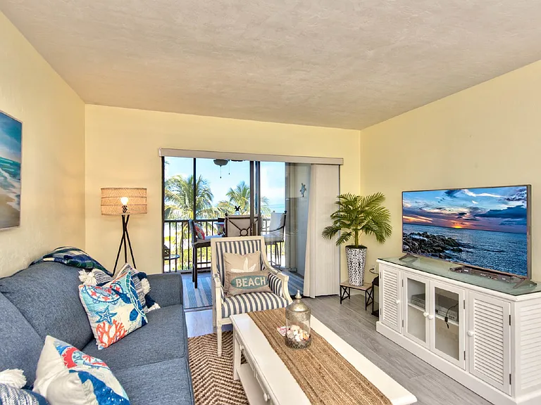 7500 Estero Blvd #202 — Photo 10
