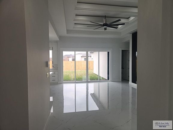3rd image of 5909 Willow Palm Ct
