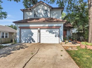 5210 Fontana St, Roeland Park, KS 66205