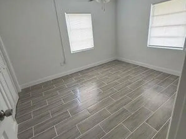 815 Dundas Ct APT B, Fort Pierce, FL 34950