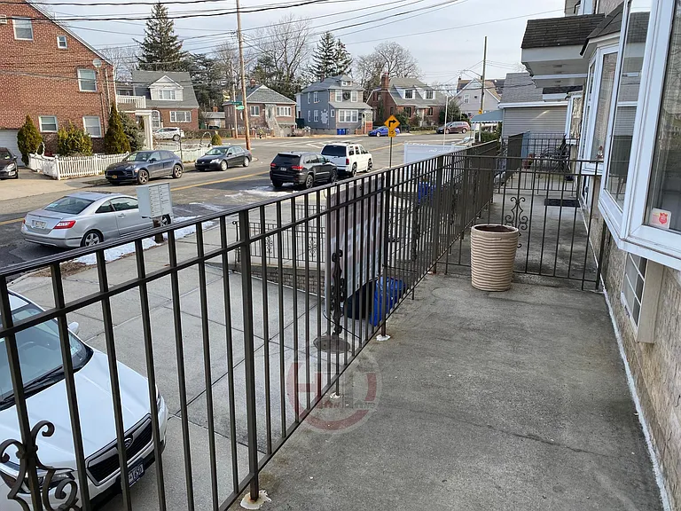 3186 Baisley Ave #2 — Photo 7