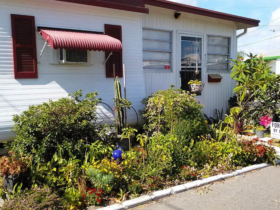 front corner lot