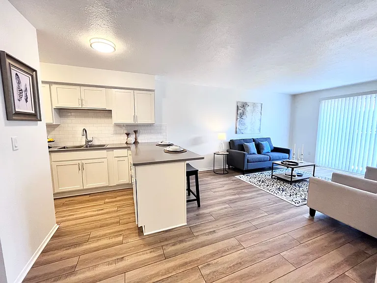 Acres Crossing Apartments — Photo 33