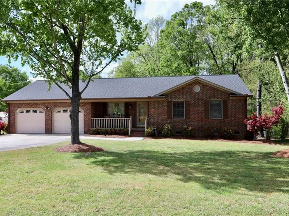 1115 W Old Glencoe Rd, Burlington, NC 27217