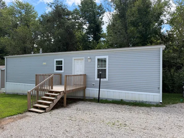 510 N Range St, Westport, IN