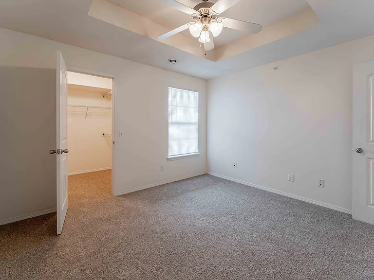 Battlefield Park Apartments — Photo 70