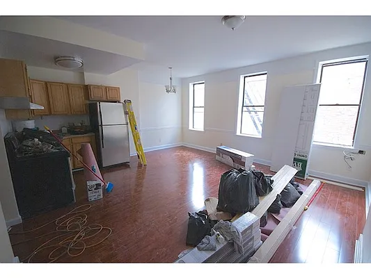 Rented by ZealEstate Group Inc | media 13