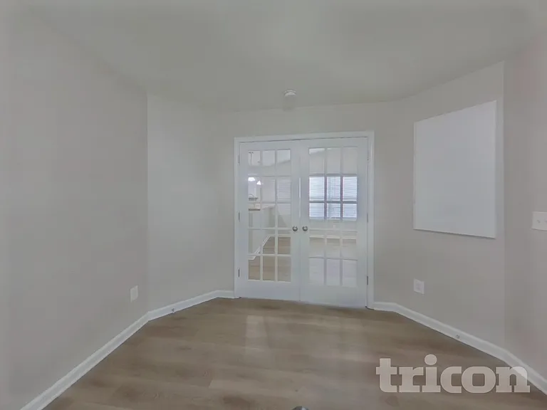 158 Bonhomme Cir — Photo 15