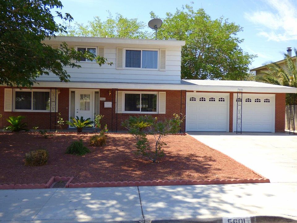 FRONT, GREAT CURB APPEAL!!