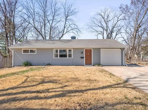 11222 Lewis Ave, Kansas City, MO 64134