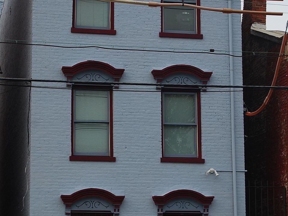 1st image of 220 E Liberty St Unit 1