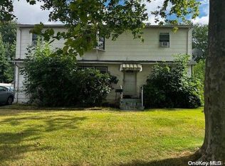 443 51st St, Lindenhurst, NY 11757