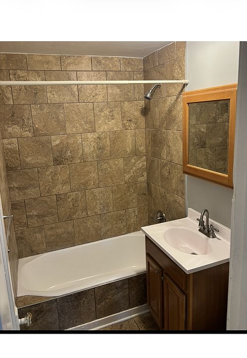 2nd image of 34-44 Bellah Pl #36
